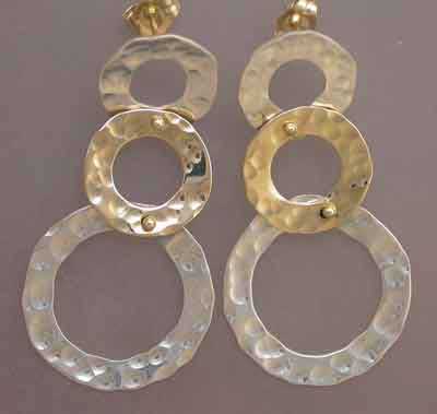 3 circle gold and silver